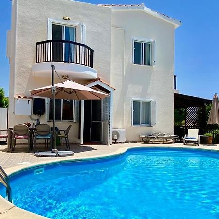 Villa Alicia With Priv Pool, Beautiful Garden And Shady Veranda- 5 Min To The Beach เปเยีย ภายนอก รูปภาพ